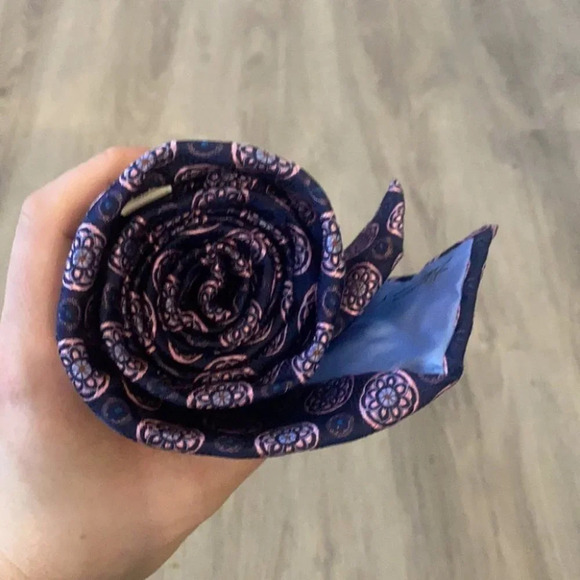 Tino Cojura  For Harry Rosen neck tie made in Italy - Picture 16 of 16